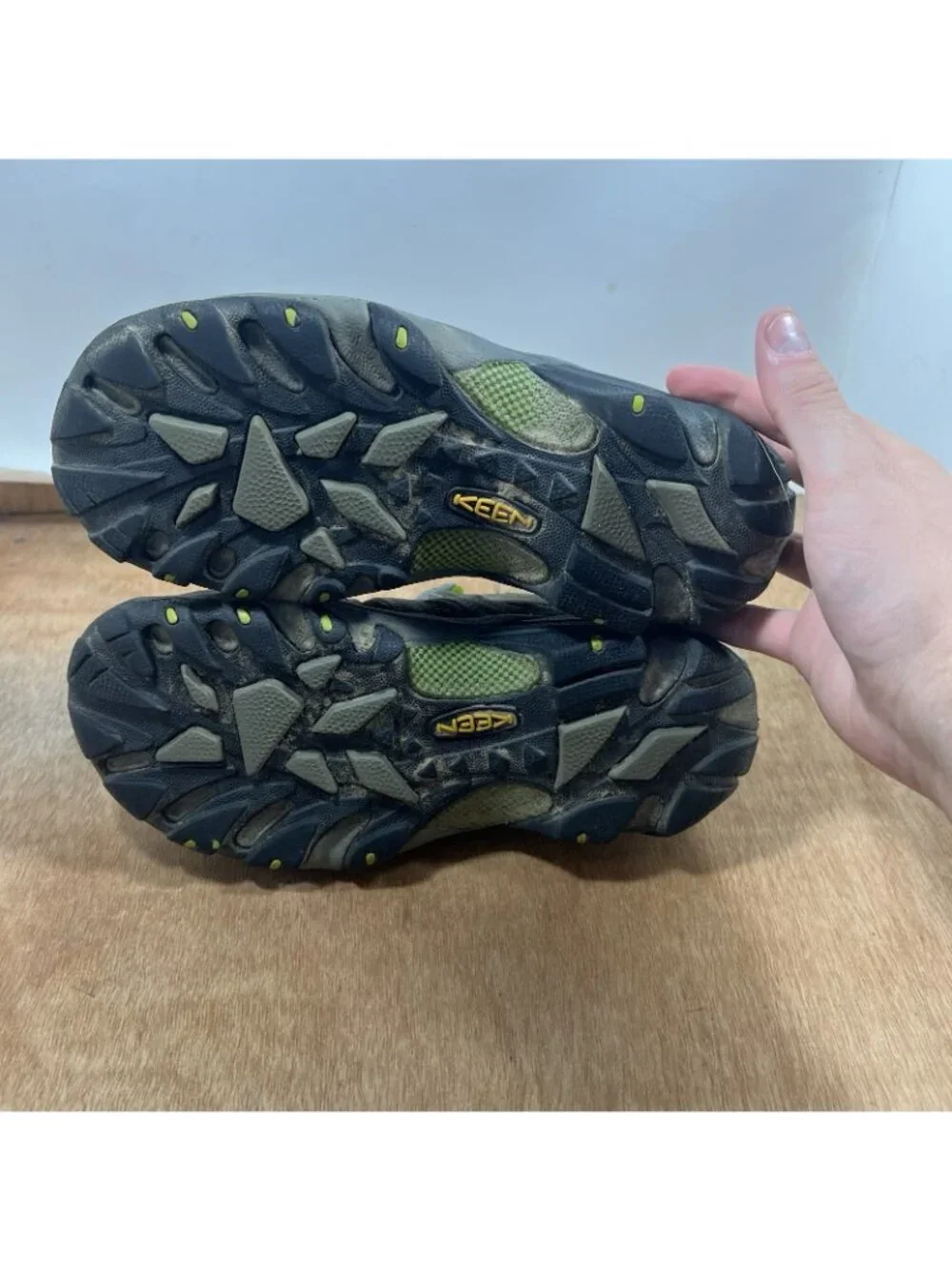 Keen Voyageur Shoes Women Size 7.5 Brown Green Waterproof Hiking Trail 1010141